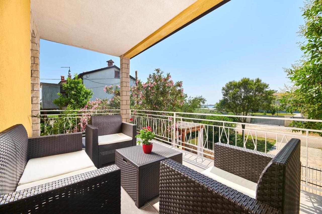 Belvedere Apartments Умаг Екстер'єр фото