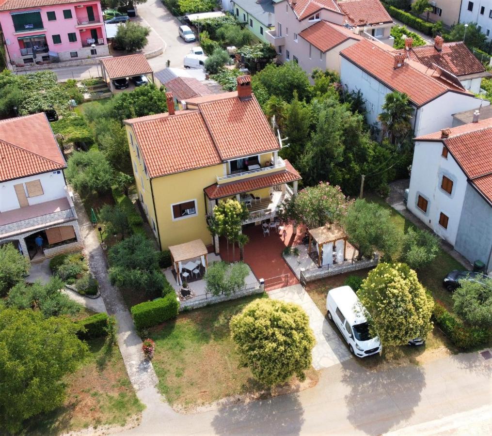 Belvedere Apartments Умаг Екстер'єр фото